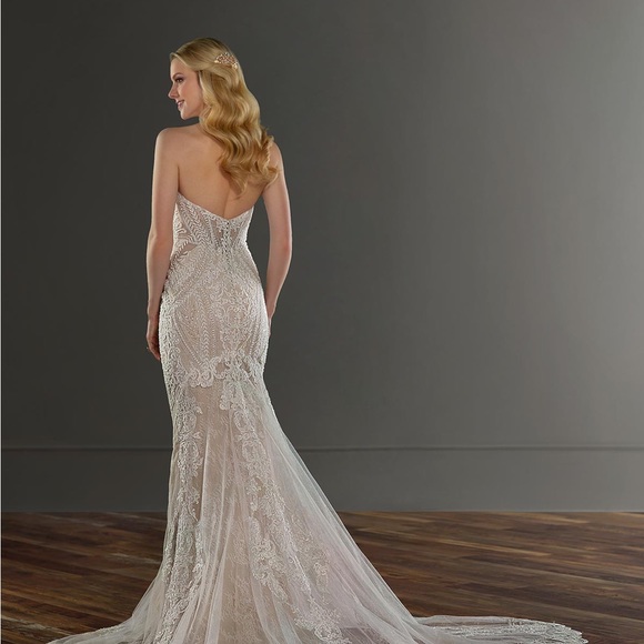 Martina Liana  Wedding Dress - Picture 3 of 4